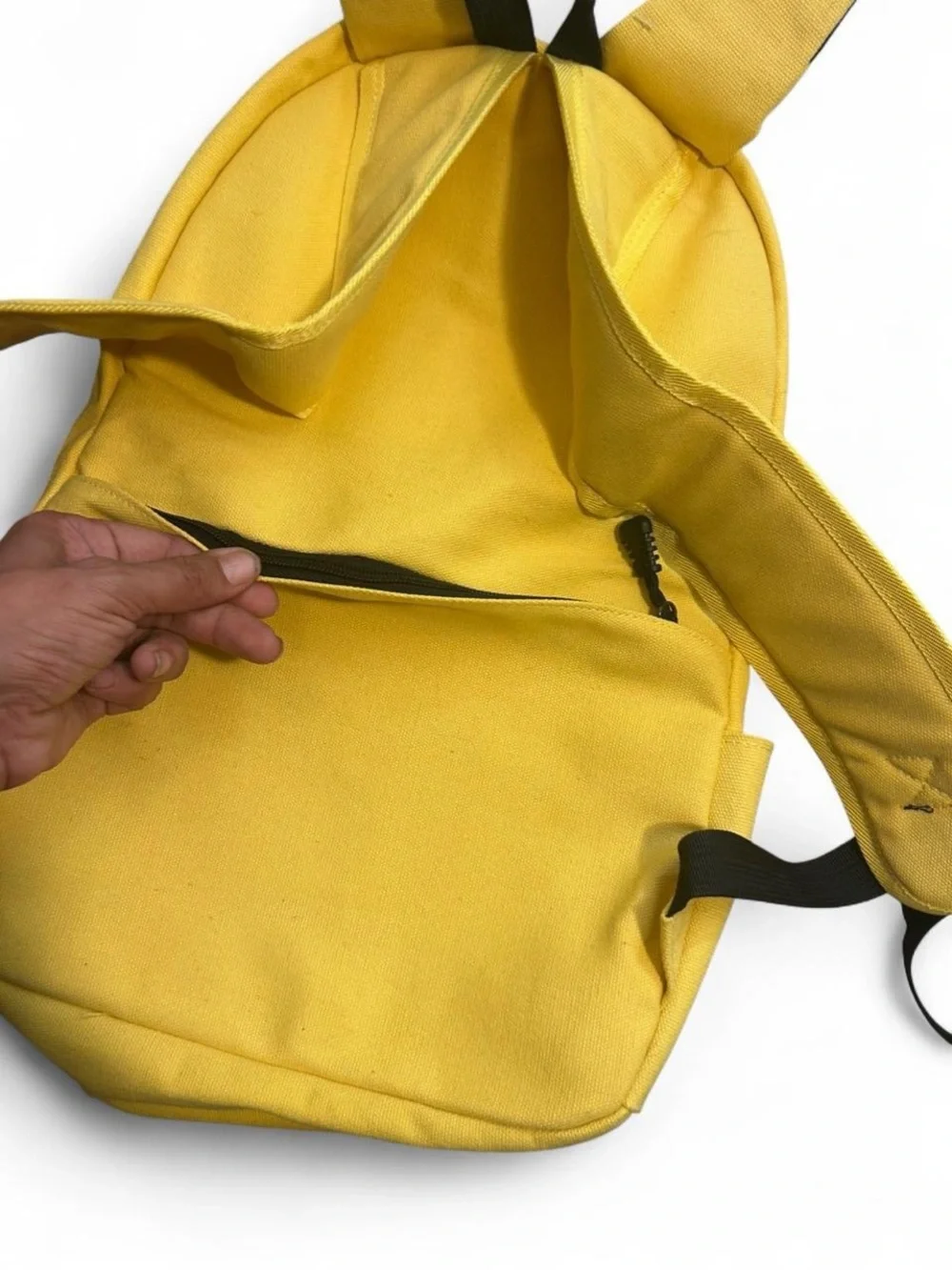 2015 LIMITED EDITION Pokemon Center Pikachu Backpack NWOT!